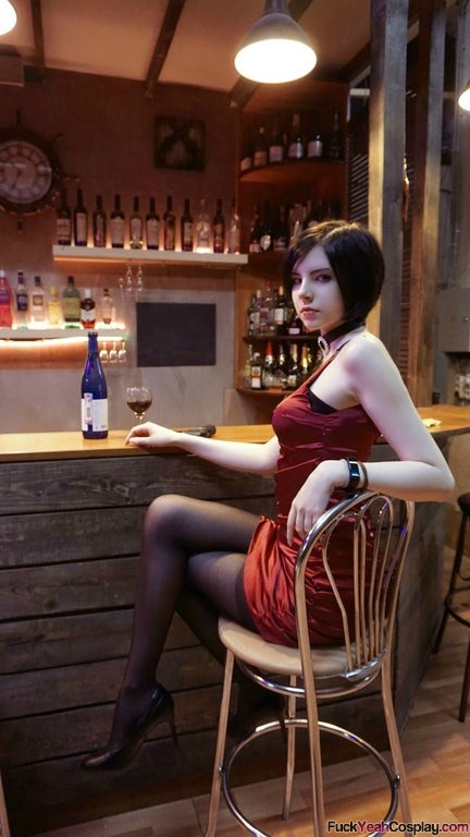 Ada-Wong-cosplay-by-maryydixon