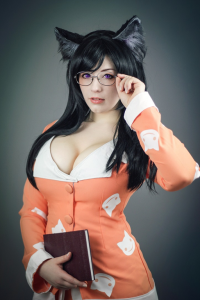 Busty-Tsubasa-Hanekawa