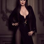 Elvira-Mistress-of-the-Dark-by-ZyunkaMukhina