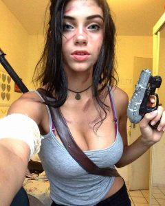 Lara croft from tomb raider cosplay by Kami Ferreira Cosplay