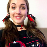 harley-quinn-girl-selfie