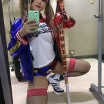 hot-harley-quinn-cosplay-self-shot