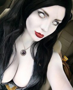 sexy-cosplay-from-Luna-Lanie