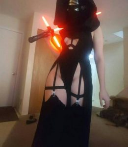 sexy-female-kylo-ren-cosplay