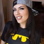 sexy-girl-batman-shirt