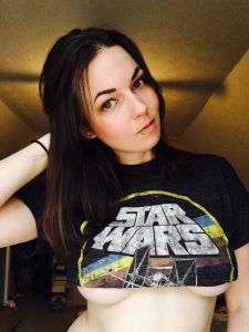 star-wars-girl-underboob