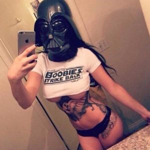 underboob-darth-vader-babe-selfie
