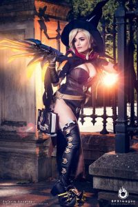 witch-mercy-cosplay-babe